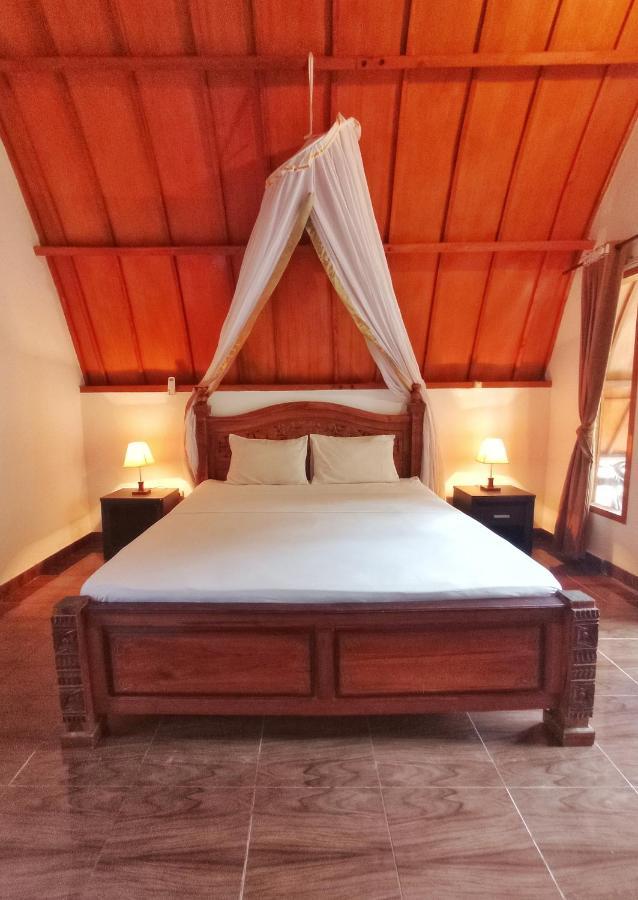 Follow The Rabbit Bungalow Gili Air Exterior photo