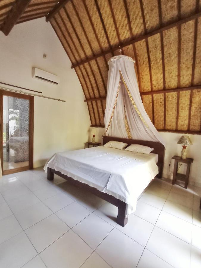 Follow The Rabbit Bungalow Gili Air Exterior photo