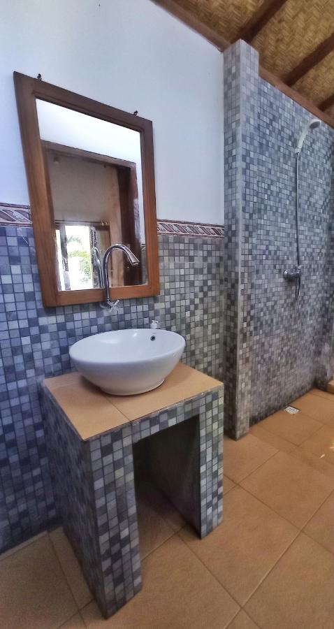 Follow The Rabbit Bungalow Gili Air Exterior photo
