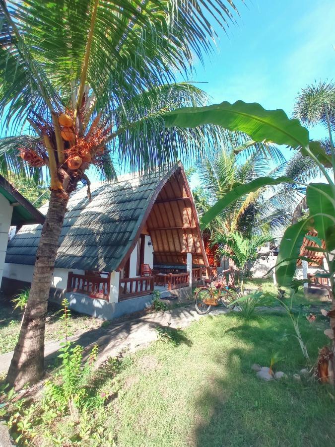 Follow The Rabbit Bungalow Gili Air Exterior photo