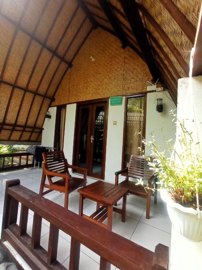 Follow The Rabbit Bungalow Gili Air Exterior photo
