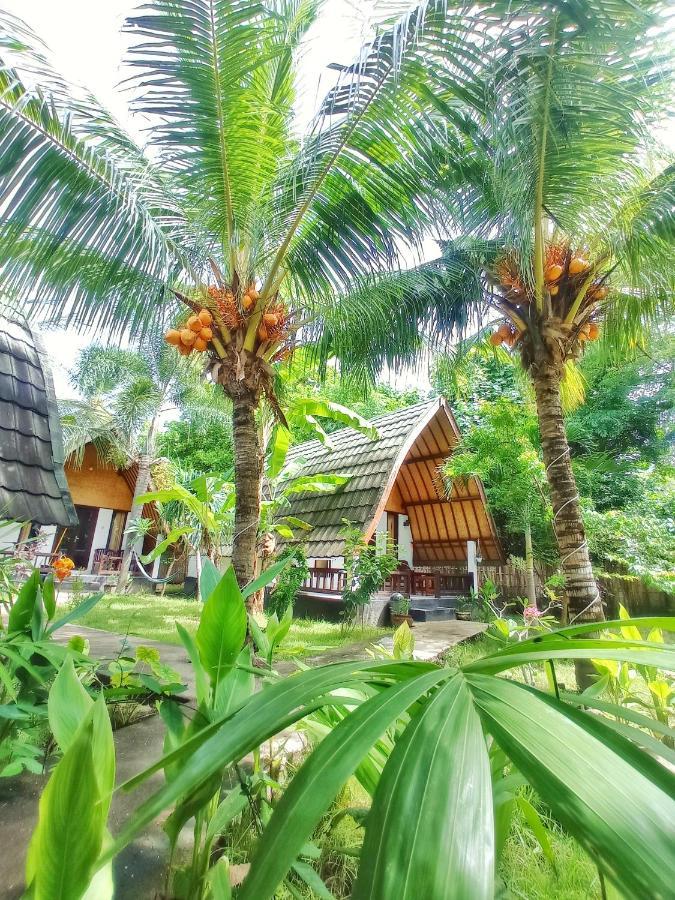 Follow The Rabbit Bungalow Gili Air Exterior photo