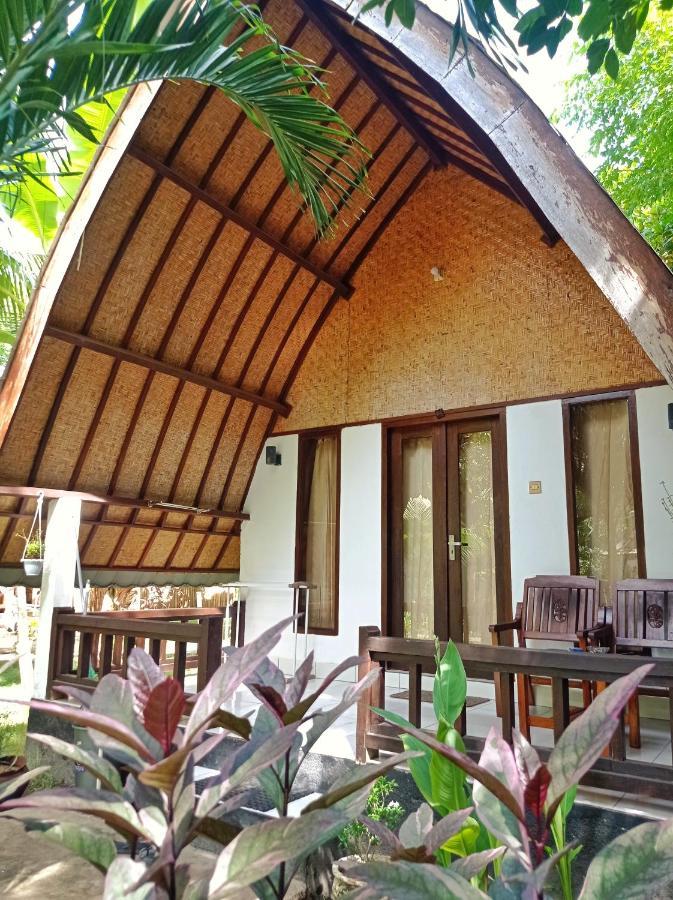 Follow The Rabbit Bungalow Gili Air Exterior photo