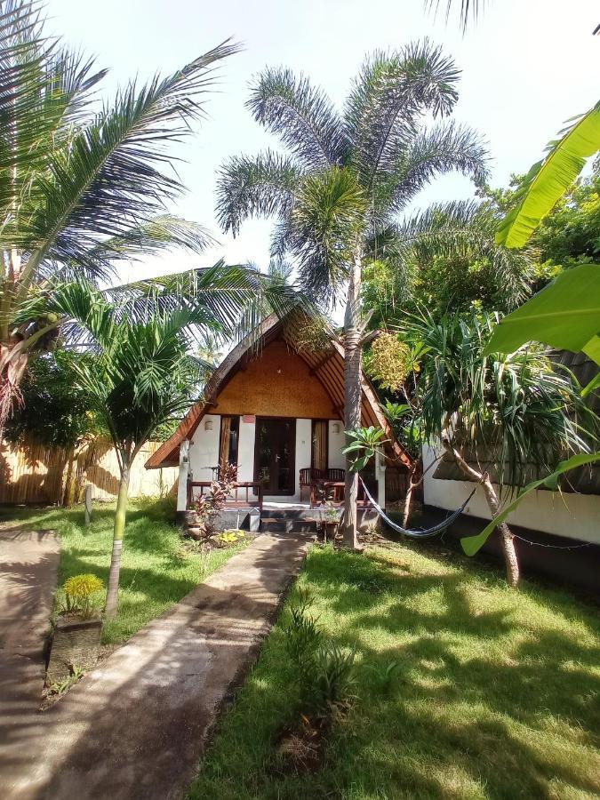 Follow The Rabbit Bungalow Gili Air Exterior photo